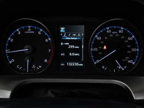 Used 2017 Toyota RAV4 XLE w/ All Weather Liner Package AWD/4WD image 20