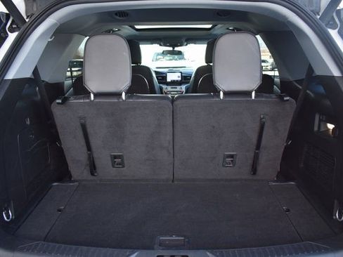 Used 2023 Ford Explorer XLT w/ Equipment Group 202A image 37
