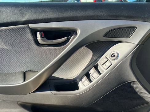 Used 2013 Hyundai Elantra GLS w/ Preferred Pkg image 29