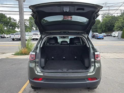 Used 2019 Jeep Compass Latitude AWD/4WD image 28