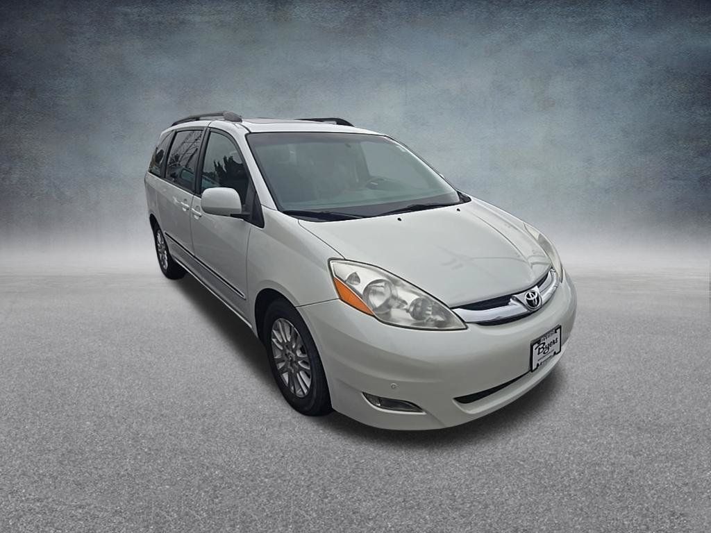 Used 2009 Toyota Sienna XLE Limited FWD image 2