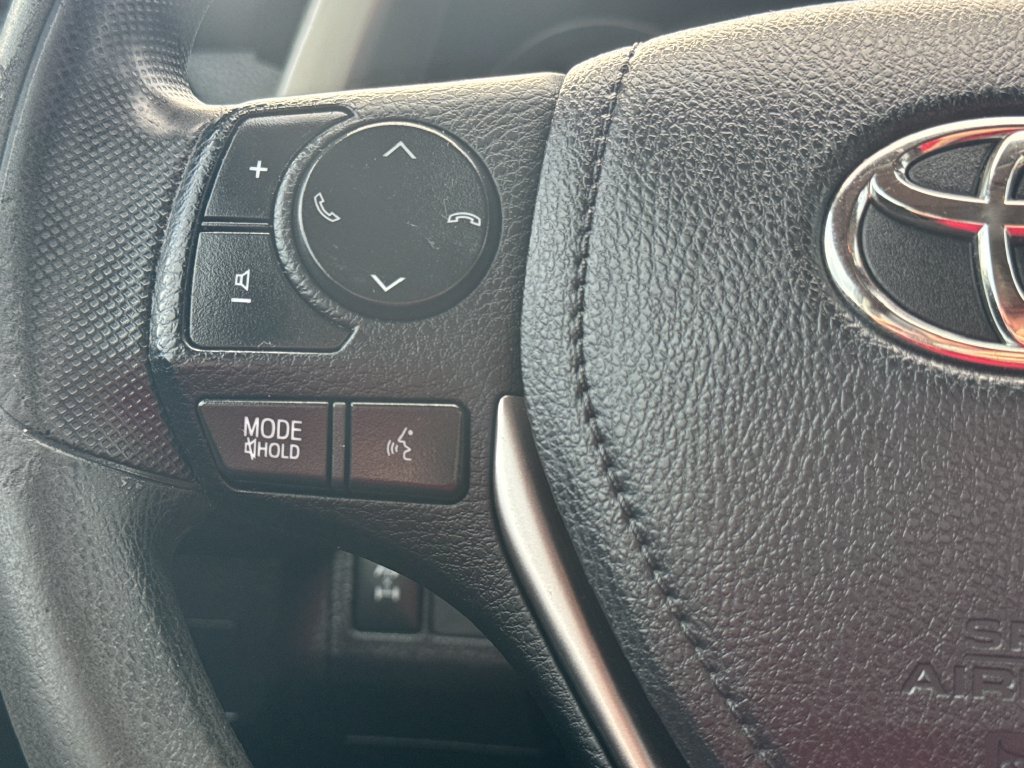 Used 2017 Toyota RAV4 LE w/ Carpet Mat Package AWD/4WD image 19