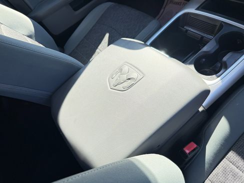 Used 2018 RAM 1500 Classic SLT w/ Luxury Group image 54