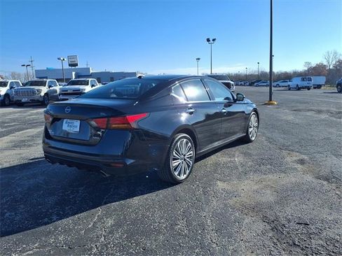 Used 2023 Nissan Altima 2.5 SL image 14