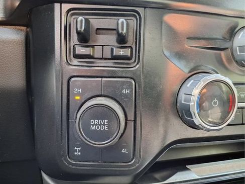 Used 2023 Ford F250 Lariat w/ Sport Appearance Package AWD/4WD image 43