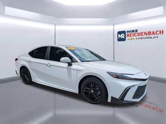 Used 2025 Toyota Camry SE FWD video 2