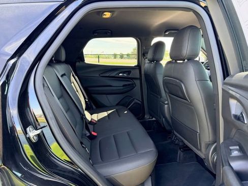 Used 2024 Chevrolet TrailBlazer ACTIV w/ Convenience Package AWD/4WD image 9
