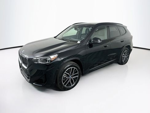 Used 2026 BMW X1 xDrive28i AWD/4WD image 3