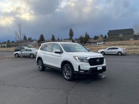 Used 2023 Honda Passport EX-L image 9