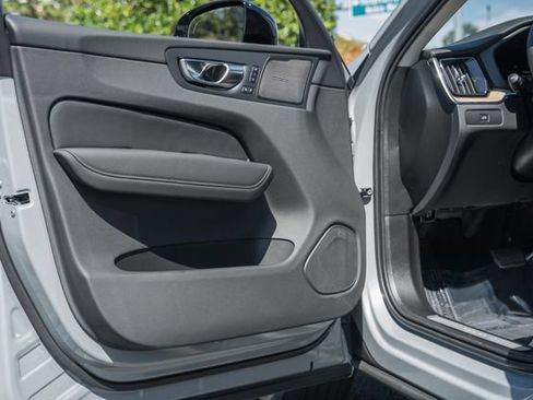 New 2027 Volvo XC60 B5 Ultra AWD/4WD image 39