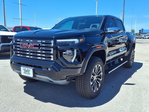 New 2026 GMC Canyon Denali AWD/4WD image 3