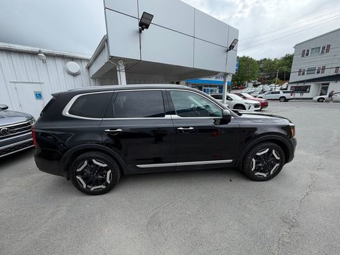 Used 2024 Kia Telluride S AWD/4WD image 6