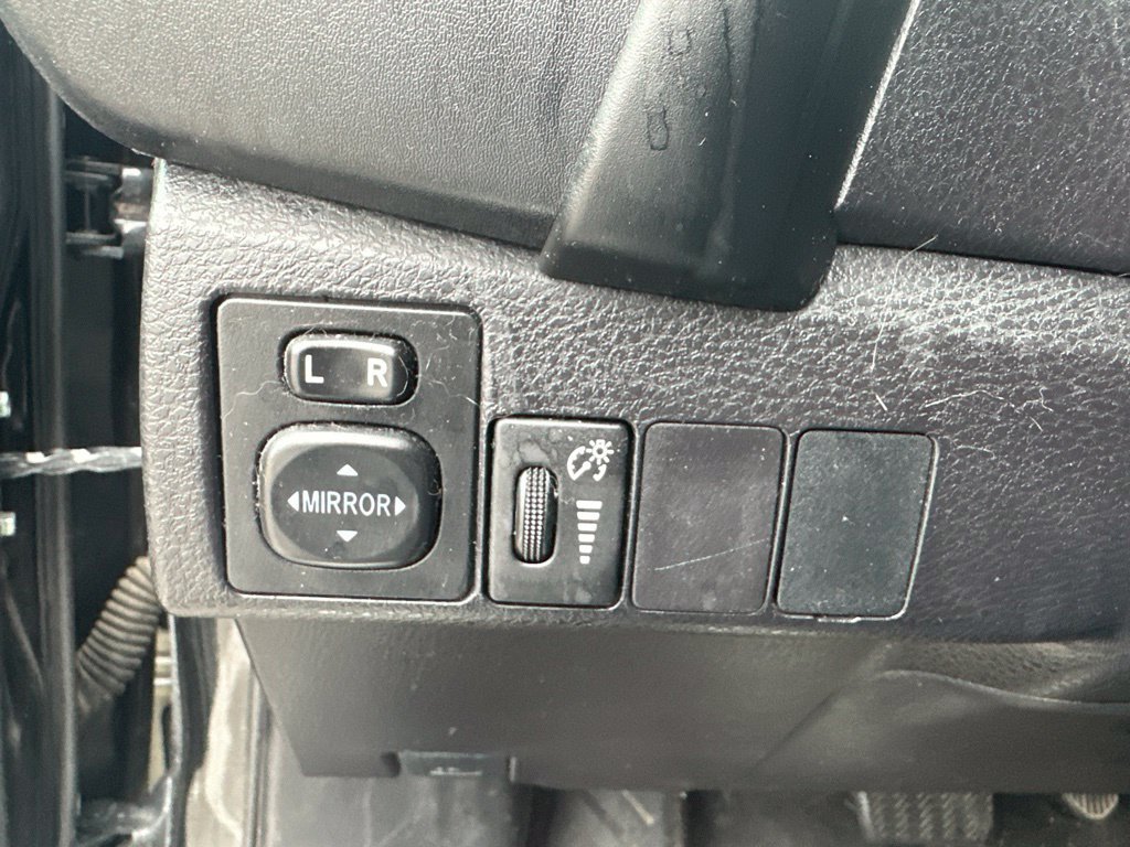 Used 2019 Toyota Corolla LE FWD image 31