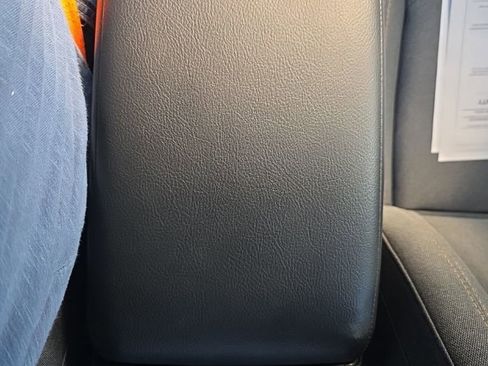 Used 2025 Jeep Wrangler Willys image 33