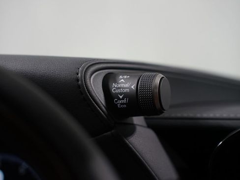 Used 2024 Lexus LS 500 w/ Interior Upgrade Package RWD image 18