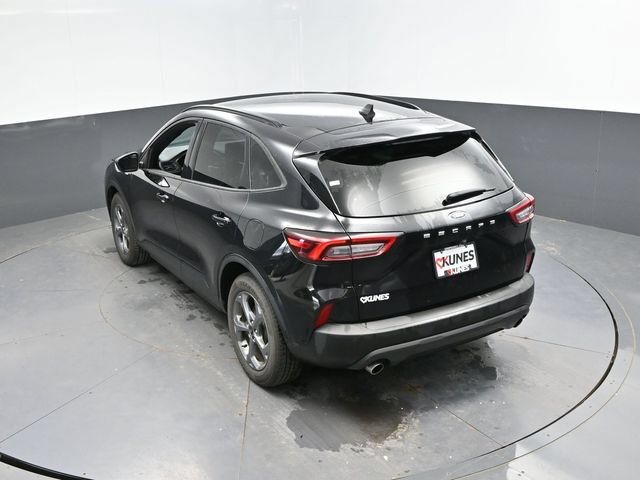 Used 2025 Ford Escape ST-Line FWD image 45