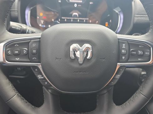 Used 2022 RAM 2500 Laramie AWD/4WD image 35