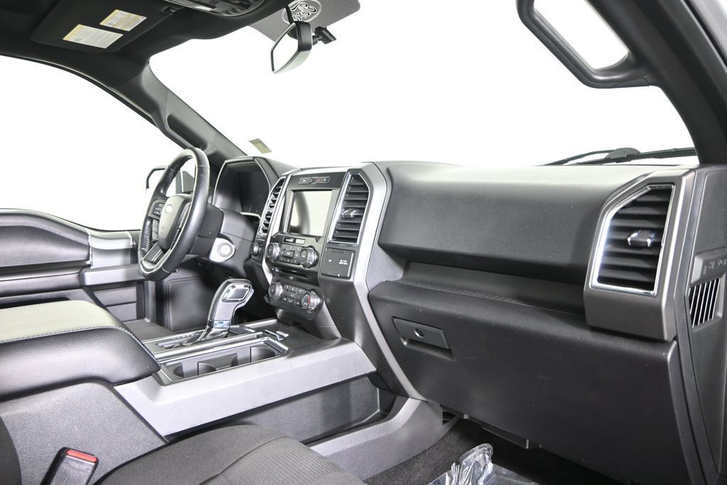 Used 2017 Ford F150 XLT w/ Equipment Group 302A Luxury AWD/4WD image 15