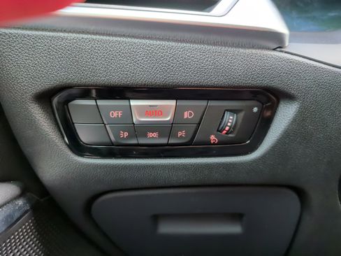 Used 2020 BMW 330i 330i w/ Convenience Package image 25