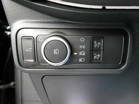 Used 2025 Ford Explorer Platinum w/ Ultimate Package image 30