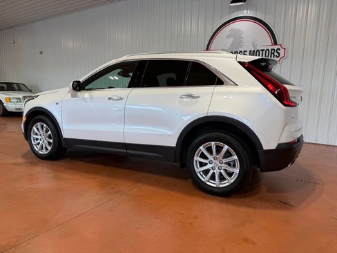 Used 2023 Cadillac XT4 Luxury w/ Cold Weather Package AWD/4WD image 12