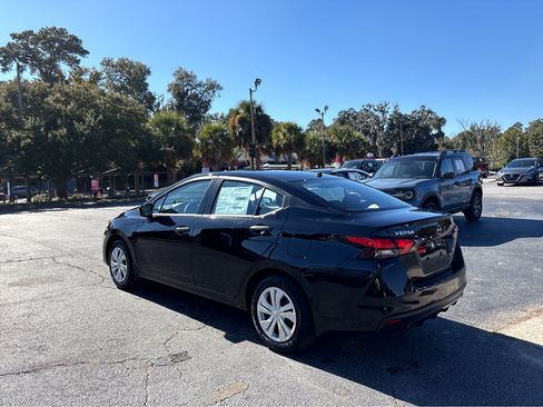 Used 2025 Nissan Versa S w/ Trunk Package image 29