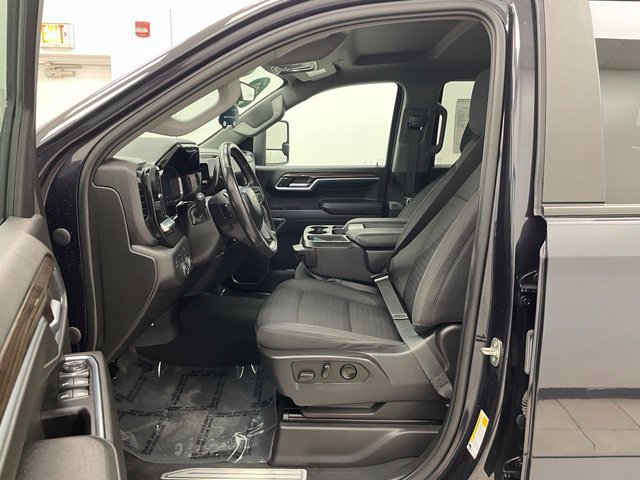 Certified 2022 Chevrolet Silverado 1500 LT AWD/4WD image 9