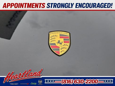 Used 2024 Porsche Cayenne w/ Premium Package AWD/4WD image 18