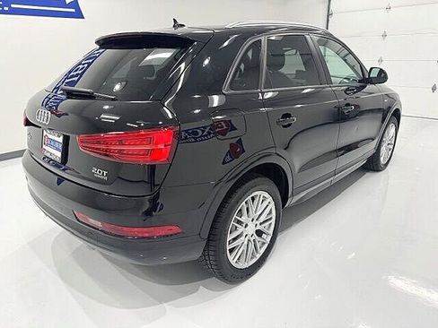 Used 2018 Audi Q3 2.0T Premium image 2