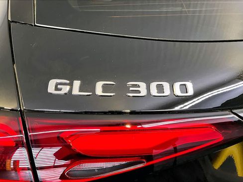 New 2026 Mercedes-Benz GLC 300 4MATIC image 6