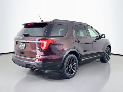 Used 2019 Ford Explorer XLT w/ Equipment Group 202A AWD/4WD image 7