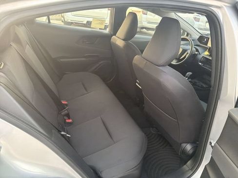 Certified 2025 Toyota Prius LE FWD image 28