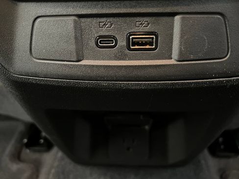 Used 2026 Chevrolet Colorado Z71 AWD/4WD image 28