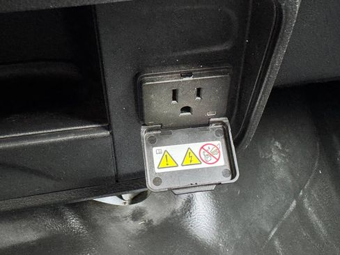 Used 2022 RAM 2500 Tradesman AWD/4WD image 25