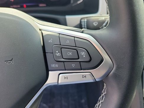 Used 2023 Volkswagen Atlas Cross Sport SE FWD image 22