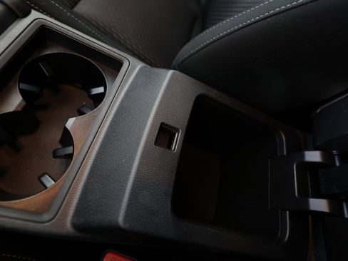 Used 2024 Mitsubishi Outlander ES image 33