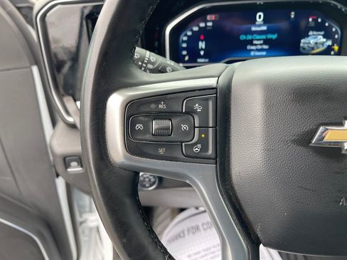 Used 2025 Chevrolet Silverado 2500 LT w/ Convenience Package image 15