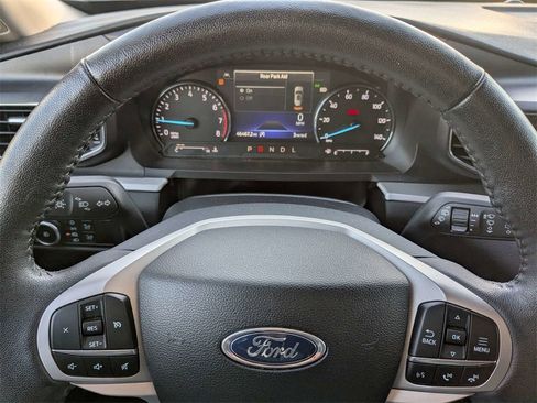 Used 2024 Ford Explorer XLT w/ Equipment Group 202A image 31