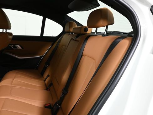 Used 2023 BMW 330i xDrive Sedan w/ Premium Package AWD/4WD image 6