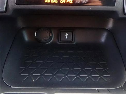 Used 2022 Toyota RAV4 XLE image 19