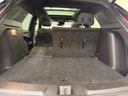 Used 2022 Chevrolet TrailBlazer RS w/ Sun and Liftgate Package FWD image 34