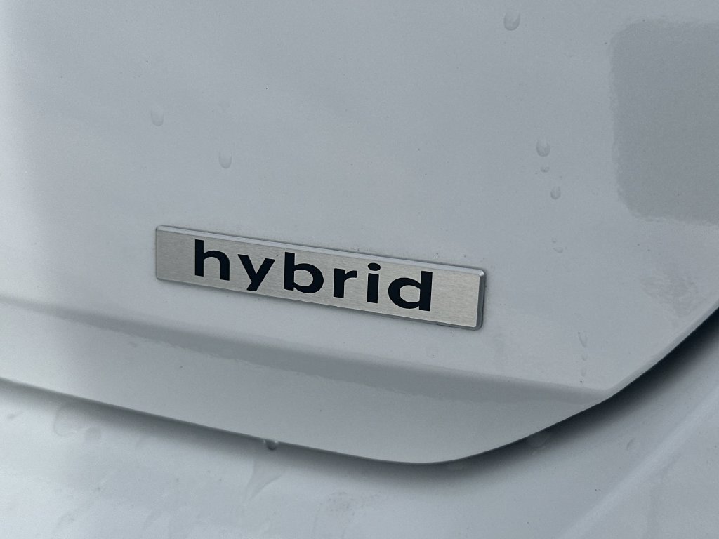 New 2026 Hyundai Elantra SEL FWD image 32