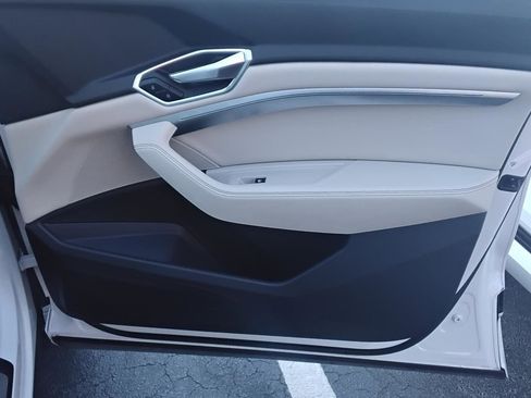 Certified 2023 Audi e-tron Premium w/ Convenience Plus Package image 24