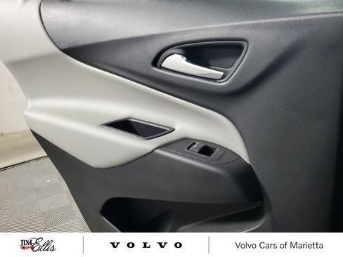 Used 2019 Chevrolet Equinox LS w/ LS Convenience Package image 19