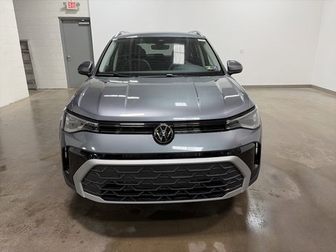 New 2026 Volkswagen Taos SE image 8
