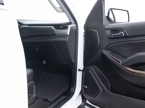 Used 2018 Chevrolet Tahoe LT AWD/4WD image 32