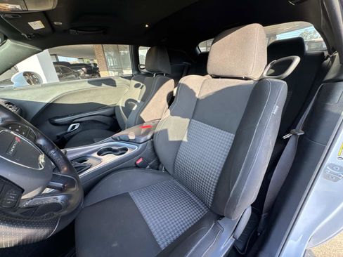 Used 2021 Dodge Challenger R/T w/ Blacktop Package image 43