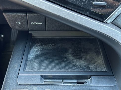 Used 2020 Toyota Camry SE FWD image 25