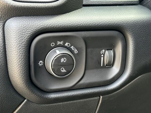 New 2026 RAM 3500 Big Horn AWD/4WD image 21