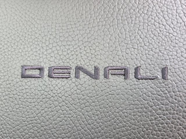 Used 2025 GMC Sierra 2500 Denali w/ Denali Reserve Package AWD/4WD image 22